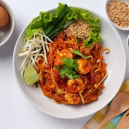 ผัดไทยกุ้งสด (ผัดคลุกพริก)