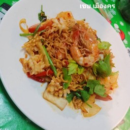 สปาเก็ตตี้ผัดต้มยำทะเล