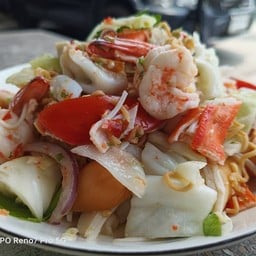 ยำมาม่ารวมมิตร