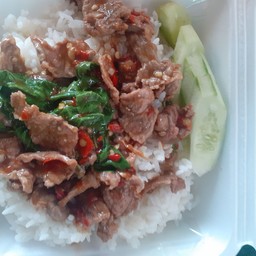 ข้าวกระเพราเนื้อ