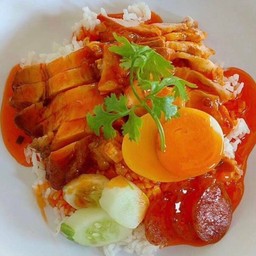 ข้าวหมูกรอบ