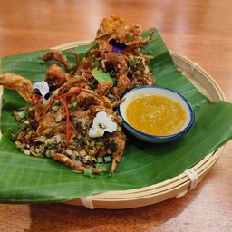 ปูนิ่มคั่วแซ่บ