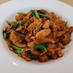 ผัดซีอิ้วไก่