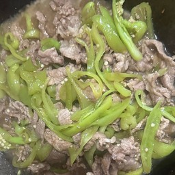 ผัดพริกอ่อน