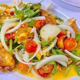 ยำไข่ดาว+หมูสับ