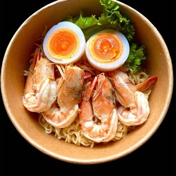 มาม่าน้ำข้นต้มยำกุ้งไข่มะตูม