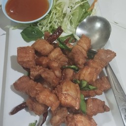 หมูสามชั้นทอดน้ำปลา