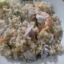 ข้าวผัดรวม