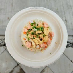 ข้าวผัดแซลม่อน