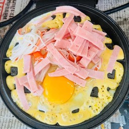 วาฟเฟิล แฮม+ปูอัดเบนโตะ+ไข่