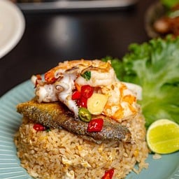 ข้าวผัดลงเล