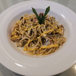 สปาเกตตี้ทรัฟเฟิลเบคอน