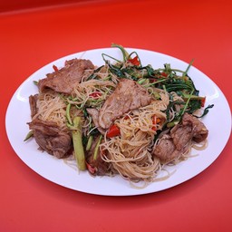 หมี่ผัดกระเฉด หมู