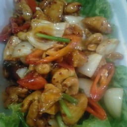 กุ้งผัดเม็ดมะม่วง