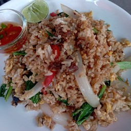 ข้าวผัดโบราณปลาอินทรีย์เค็มใส่ไข่