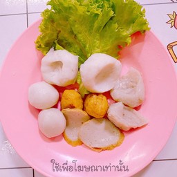 ลูกชิ้นปลารวมลวก+น้ำจิ้มซีฟู้ด