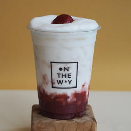 นมสด สตอว์เบอรี่