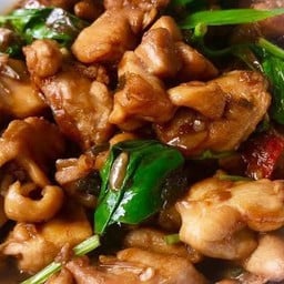 ข้างราดไก่ผัดพริกเผา