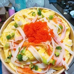 ก๋วยเตี๋ยวแห้งพ่นไฟ ข้าวไข่ข้น