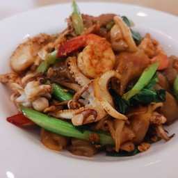 ผัดซีอิ้วทะเล