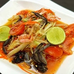 ส้มตำไทยใส่ปู