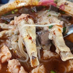 จั๊บญวน ขาไก่ + เลือดไก่