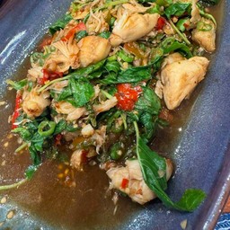 กะเพราเนื้อปูม้า