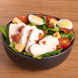 ซีซาร์สลัดกับอกไก่