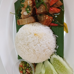 กะเพาหมูกรอบ
