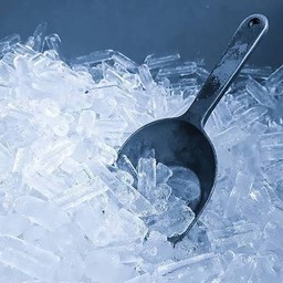 น้ำแข็งเปล่า ใส่ถุงกระดาษ