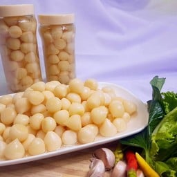 กระเทียมดอง