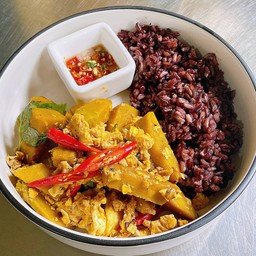 ผัดฟักทอง ใส่ไข่ สูตรครัวแอมเองใส่พริก (เมนูเกือบคลีน)