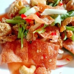 ยำสามกรอบ