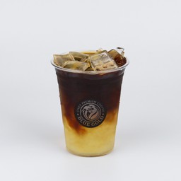 พรีเมี่ยม อเมริกาโน่น้ำผึ้ง เย็น