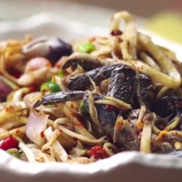 ยำมะม่วงปูจืด