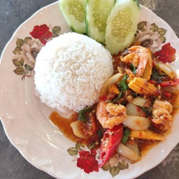 ผัดพริกเผาราดข้าว