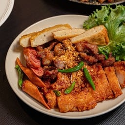 เซ็ตหมูทอด 4 เซียน ( กับข้าว)