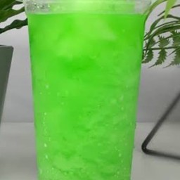 นำ้เขียวปั่น