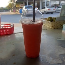 น้ำปั่น ชา กาแฟ &ขนมปังปิ้ง&โตเกียว By.YINDEE