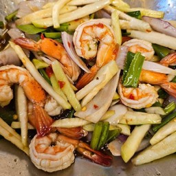 ยำมะม่วงกุ้งสุก