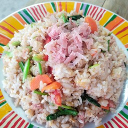ข้าวผัดแหนม