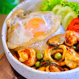 ข้าวพริกแกงใบยี่หร่า ทะเลรวม