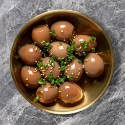 Soy marinade Quail eggs