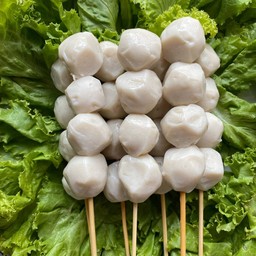 โหน่งลูกชิ้นปิ้ง ลาดพร้าว132