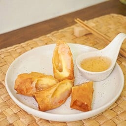 เปาะเปี๊ยะกุ้งชีส