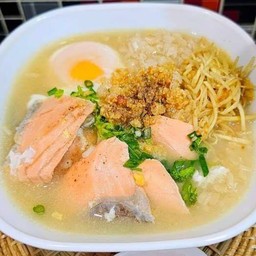 ข้าวต้มเเซลม่อน