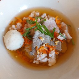 เส้นเล็ก โบราณ น้ำใส (หมู)