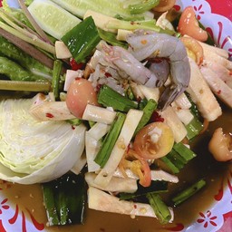 ตำยอดมะพร้าวกุ้งสด