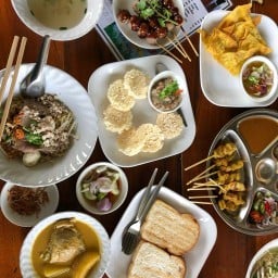 เตี๊ยวเตี๋ยว ก๋วยเตี๋ยวหมู