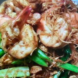 ผัดซีอิ้วเส้นหมี่กุ้ง